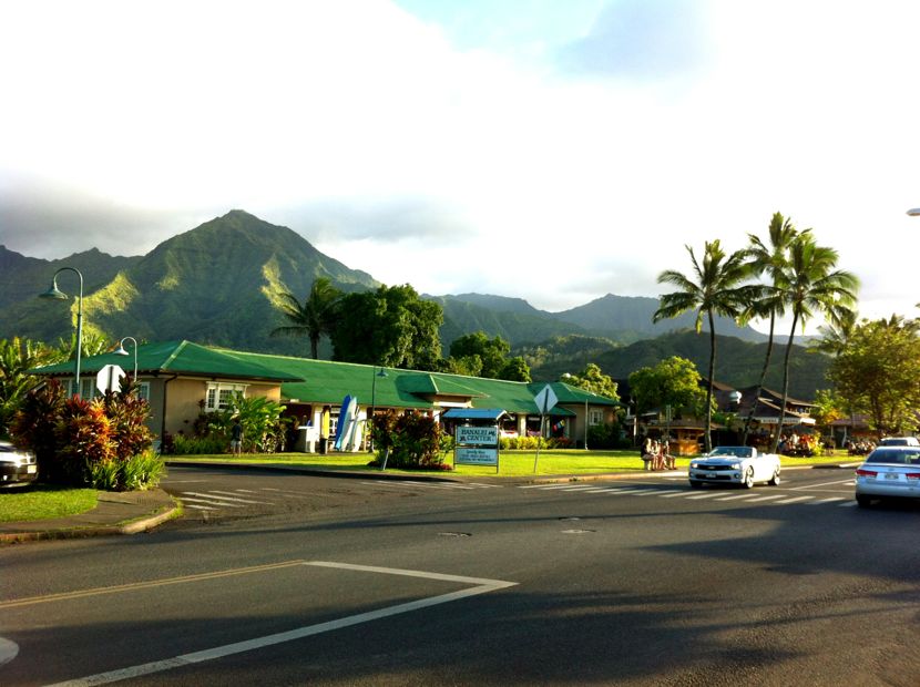 old Hanalei schoolhouse (we had dinner at the Hanalei Gourmet)